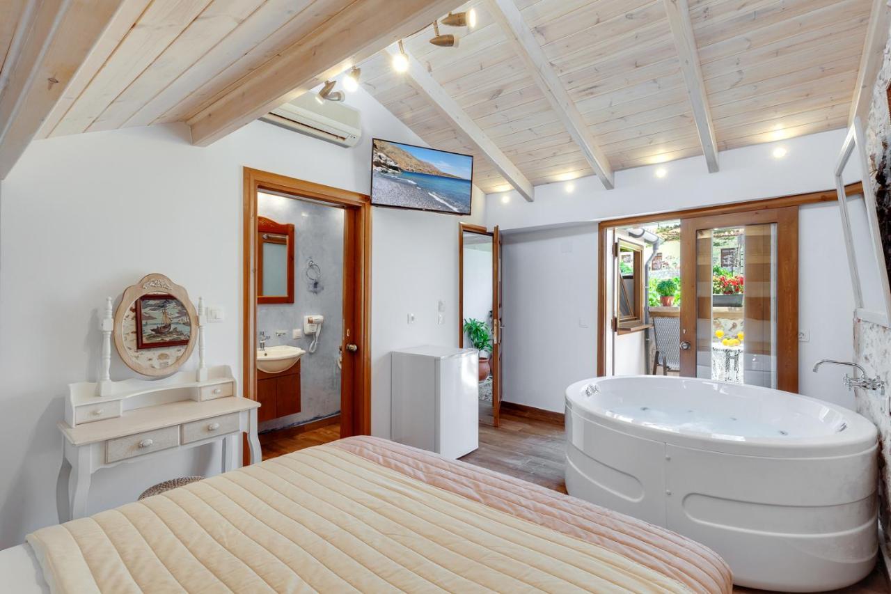 Hamam Suites Portou Chania  Eksteriør billede